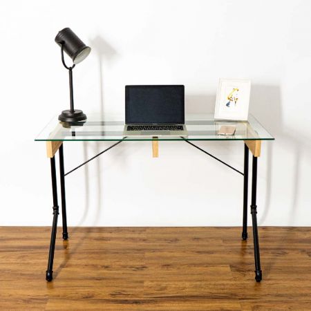 Full size of 53.0*8.0cm. Matched with black electroplated post-treated industrial pipes. A 1 inch round iron pipe with a length of 102.5 cm. Support the table legs at an angle of about 45 degrees from the left to the right.